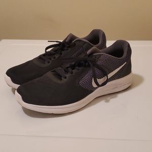 Like New, Women's Nike Running Shoe, 9.5